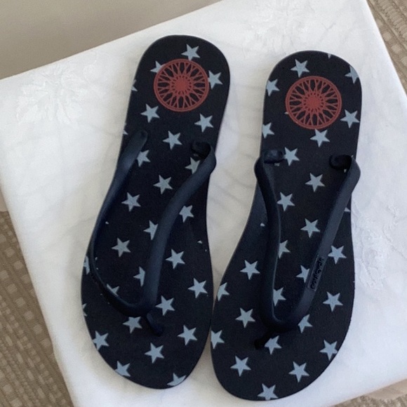 SoulCycle Stars and Wheel Flip Flops - Picture 1 of 10